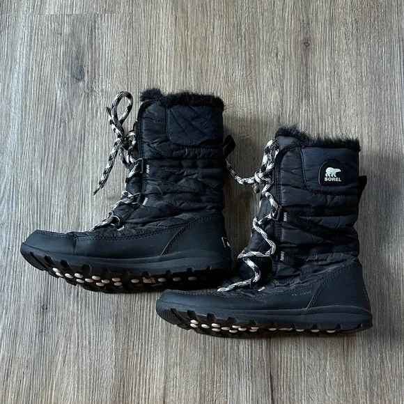 Sorel Women's Black Quilted Waterproof  Winter Boots - Picture 2 of 6